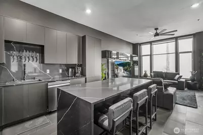 655 Crockett Street #A107, Seattle, WA 98109 - Photo 4