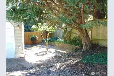 12117 W 15th Avenue, Everett, WA 98204 - Photo 4