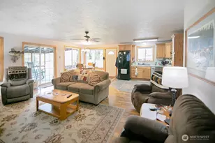 205 Lamar Rd, SilverLake, WA 98645 - Photo 2