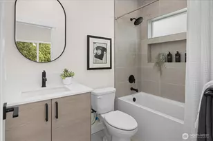 10326 Ashworth Ave N, Seattle, WA 98133 - Photo 22