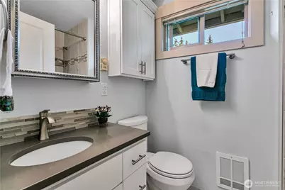 24913 11th Avenue S, Des Moines, WA 98198 - Photo 20