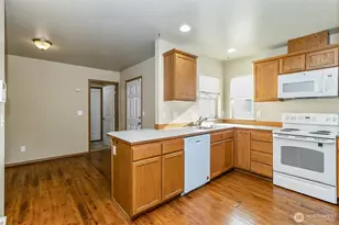 2905 11th St, Everett, WA 98201 - Photo 8