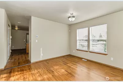 2905 11th Street #B, Everett, WA 98201 - Photo 6
