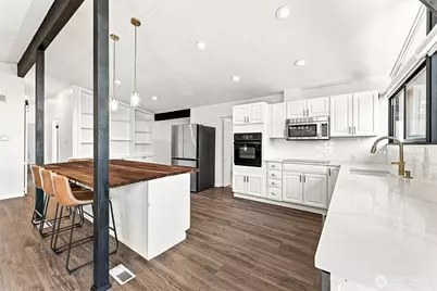 25657 Marine View Drive S, Des Moines, WA 98198 - Photo 12
