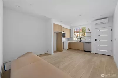 1825 E Pine Street, Seattle, WA 98122 - Photo 6