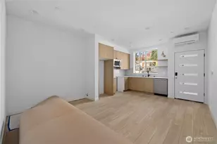 1825 E Pine St, Seattle, WA 98122 - Photo 6
