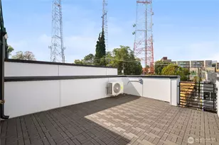 1825 E Pine St, Seattle, WA 98122 - Photo 18