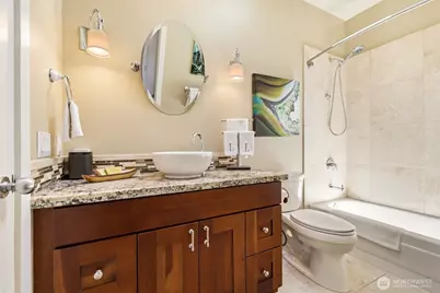 604 Bellevue Way SE, Bellevue, WA 98004 - Photo 26