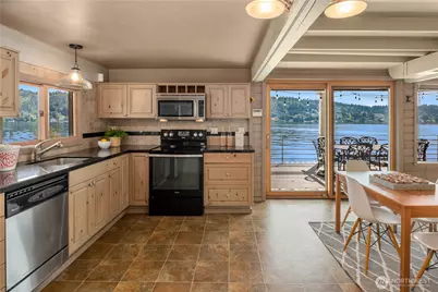 2240 W Lake Sammamish Pkwy NE, Redmond, WA 98052 - Photo 24