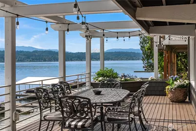 2240 W Lake Sammamish Pkwy NE, Redmond, WA 98052 - Photo 4