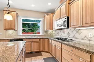 2413 12th Ave NW, Puyallup, WA 98371 - Photo 8