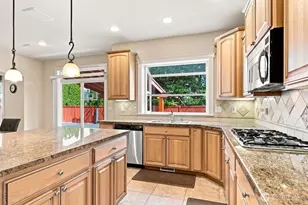 2413 12th Ave NW, Puyallup, WA 98371 - Photo 6