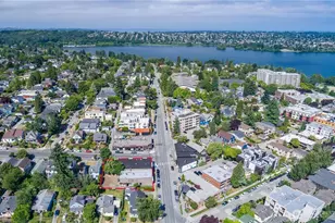 305 NE 65th St, Seattle, WA 98115 - Photo 10