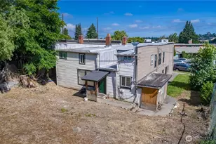 305 NE 65th St, Seattle, WA 98115 - Photo 4