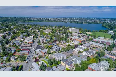 305 NE 65th Street, Seattle, WA 98115 - Photo 8