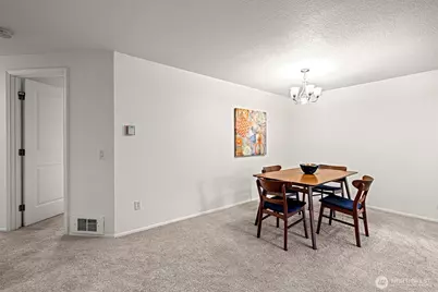 8218 126th Avenue NE #E22, Kirkland, WA 98033 - Photo 12