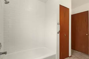 7805 186th St SW, Edmonds, WA 98026 - Photo 20