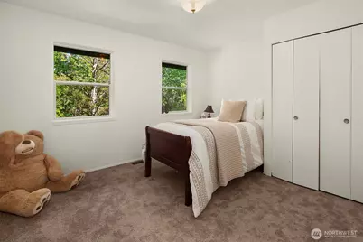 7805 186th Street SW, Edmonds, WA 98026 - Photo 18