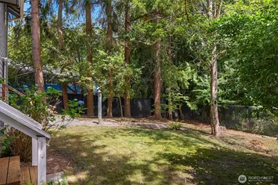 7805 186th Street SW, Edmonds, WA 98026 - Photo 22