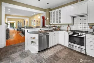 3702 SW Austin St, Seattle, WA 98126 - Photo 10