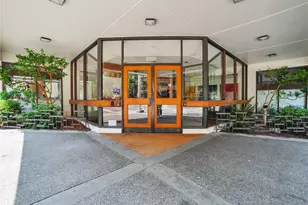 2201 3rd Ave, Seattle, WA 98121 - Photo 22