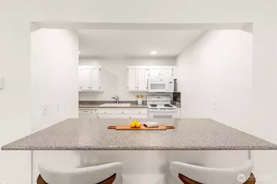 555 Prospect Street #1, Seattle, WA 98109 - Photo 8