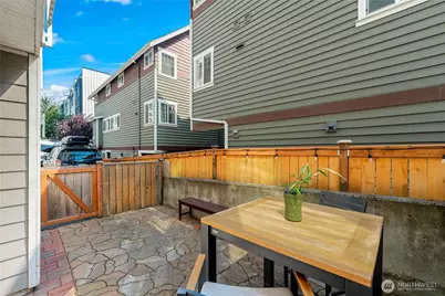 555 Prospect Street #1, Seattle, WA 98109 - Photo 20