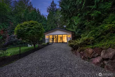 19301 224th Court NE, Woodinville, WA 98077 - Photo 4