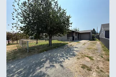 828 W 10th Street, Port Angeles, WA 98363 - Photo 24