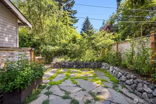 9417 NE 128th St, Kirkland, WA 98034 - Photo 30