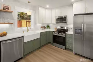 11028 Evanston Ave N, Seattle, WA 98133 - Photo 6