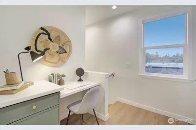 7008 Linden Avenue N, Seattle, WA 98103 - Photo 22