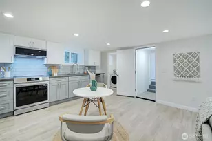 7008 Linden Ave N, Seattle, WA 98103 - Photo 26