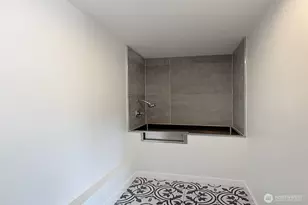 7008 Linden Ave N, Seattle, WA 98103 - Photo 38