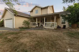 189 Park Place Manor, Buckley, WA 98321 - Photo 2