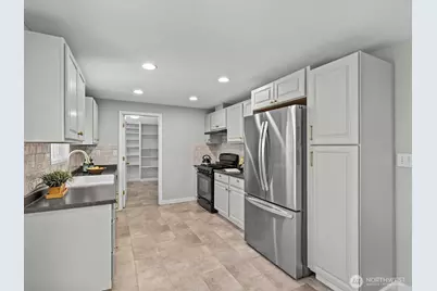 22628 87th Avenue W, Edmonds, WA 98026 - Photo 4
