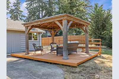 22628 87th Avenue W, Edmonds, WA 98026 - Photo 24