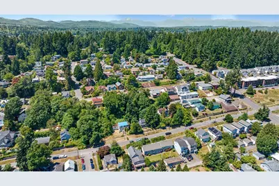140 S Cambrian Avenue, Bremerton, WA 98312 - Photo 28