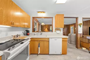 24 158th Pl SE, Bellevue, WA 98008 - Photo 8