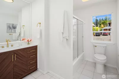 2501 134th Avenue SE, Bellevue, WA 98005 - Photo 22