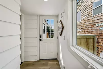 8215 4th Avenue NE, Seattle, WA 98115 - Photo 22