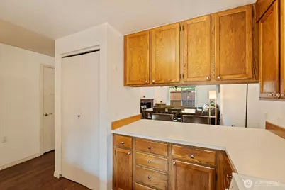 7730 196th Street SW #10, Edmonds, WA 98026 - Photo 6