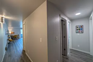 1729 18th Ave, Seattle, WA 98122 - Photo 4