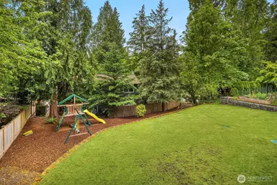 211 210th Avenue NE, Sammamish, WA 98074 - Photo 26