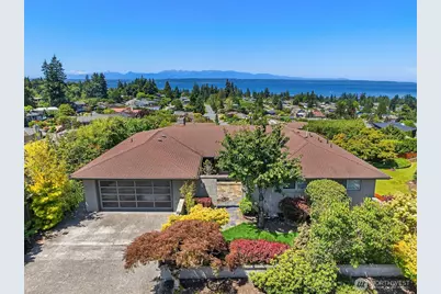 227 Highland Drive, Edmonds, WA 98020 - Photo 2