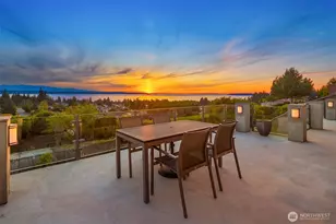 227 Highland Dr, Edmonds, WA 98020 - Photo 1