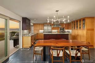 227 Highland Dr, Edmonds, WA 98020 - Photo 10