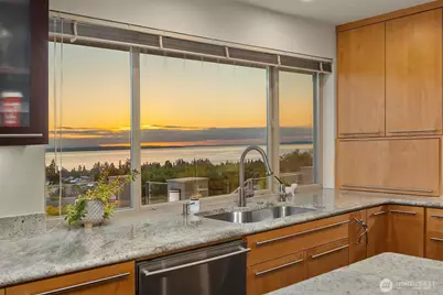 227 Highland Drive, Edmonds, WA 98020 - Photo 6