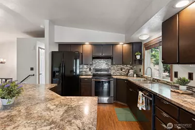 7337 E Patricia Street, Port Orchard, WA 98366 - Photo 4