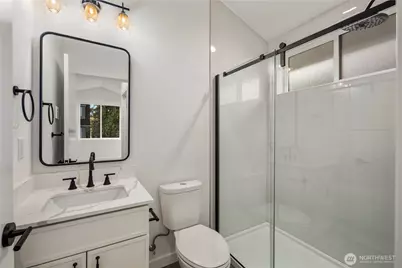 516 N 102nd Street, Seattle, WA 98133 - Photo 14